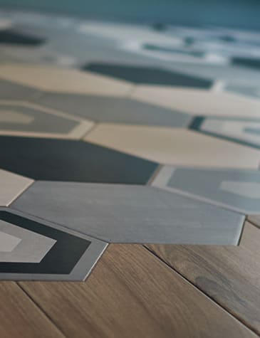 Detaillierte Fliesenverlegung | M. Elias Bau Detaillierte Fliesenverlegung | M. Elias Bau